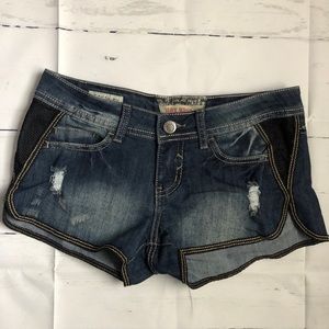 Hot kiss ci ci hot distressed jean shorts size 7
